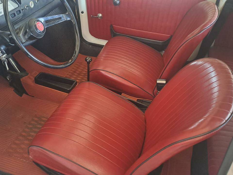 Image 21/31 of FIAT 500 L (1972)