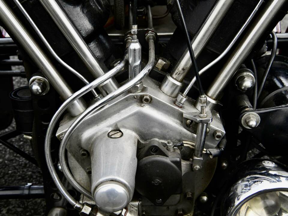 Image 38/50 of Morgan Threewheeler (1933)