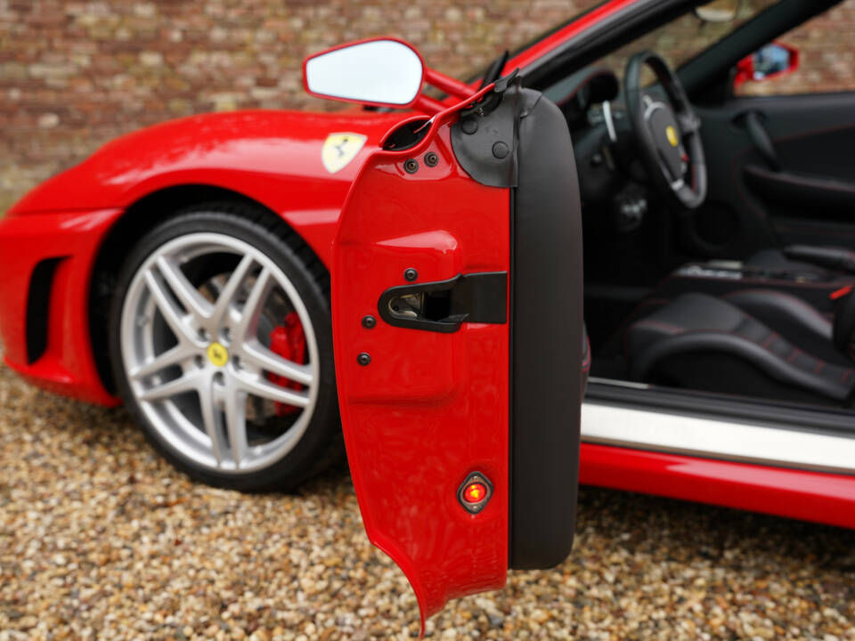 Immagine 34/50 di Ferrari F430 Spider (2008)