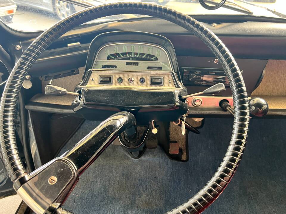 Image 24/38 de Citroën Ami 6 Berline (1968)