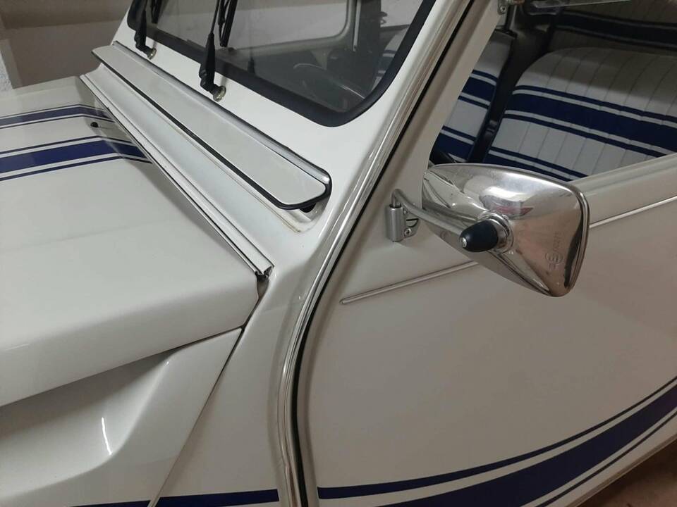Image 4/8 of Citroën 2 CV 6 (1983)