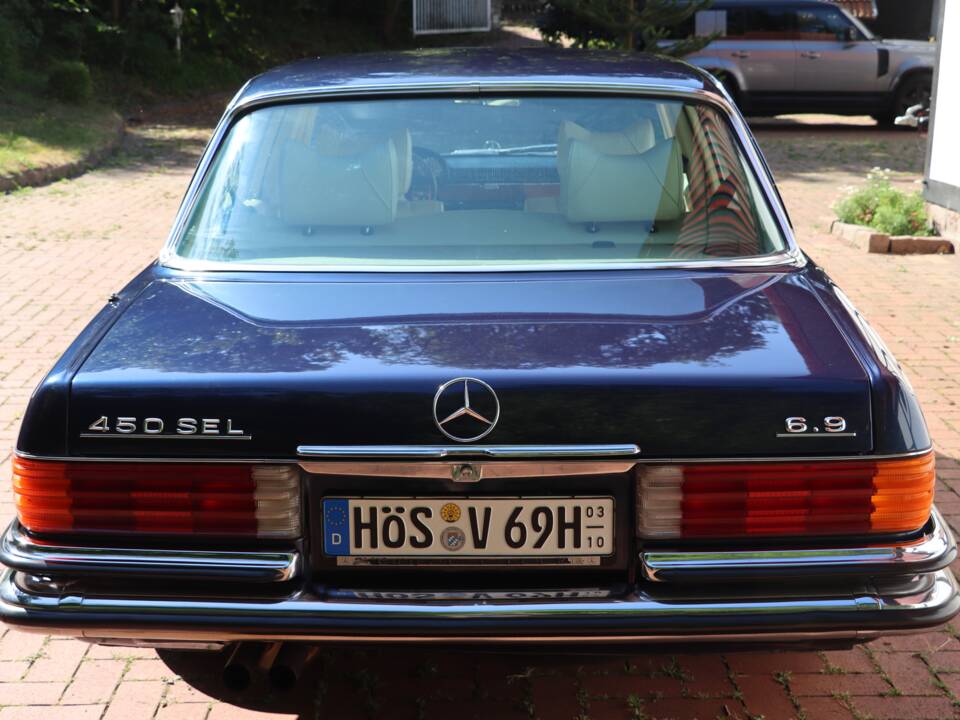Image 22/57 de Mercedes-Benz 450 SEL 6,9 (1977)