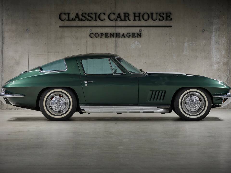 Image 8/78 of Chevrolet Corvette Stingray 427 (1967)