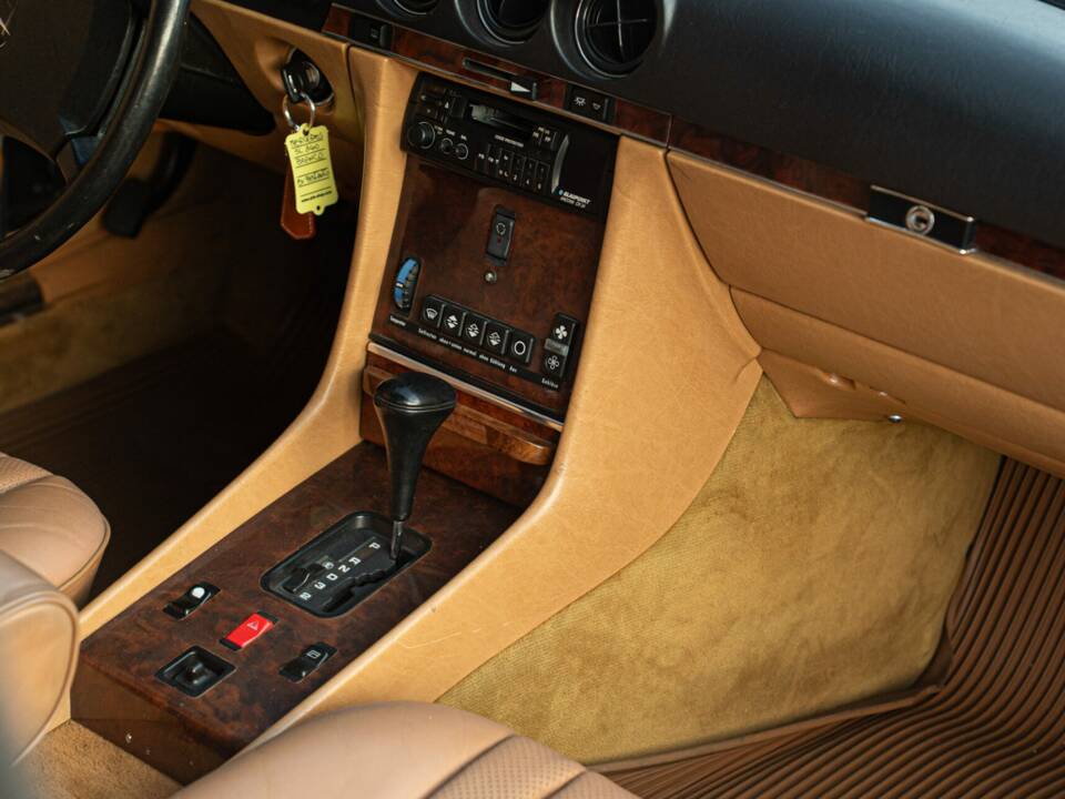Image 41/50 de Mercedes-Benz 300 SL (1986)