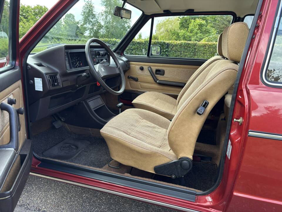 Image 2/26 of Volkswagen Golf Mk I 1.5 (1983)