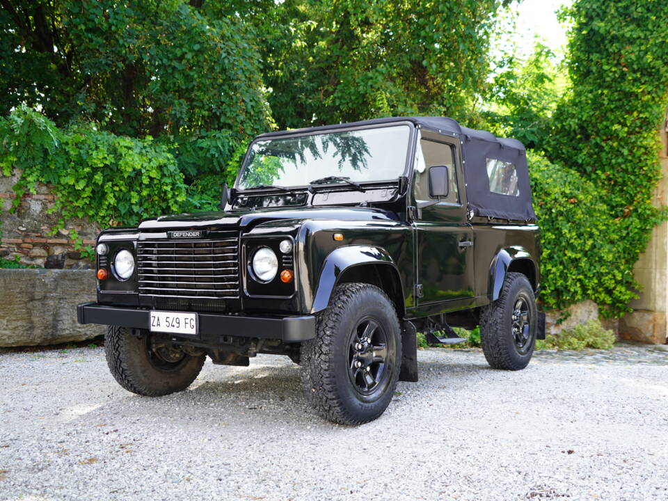 Bild 17/97 von Land Rover Defender 90 Td5 (2000)