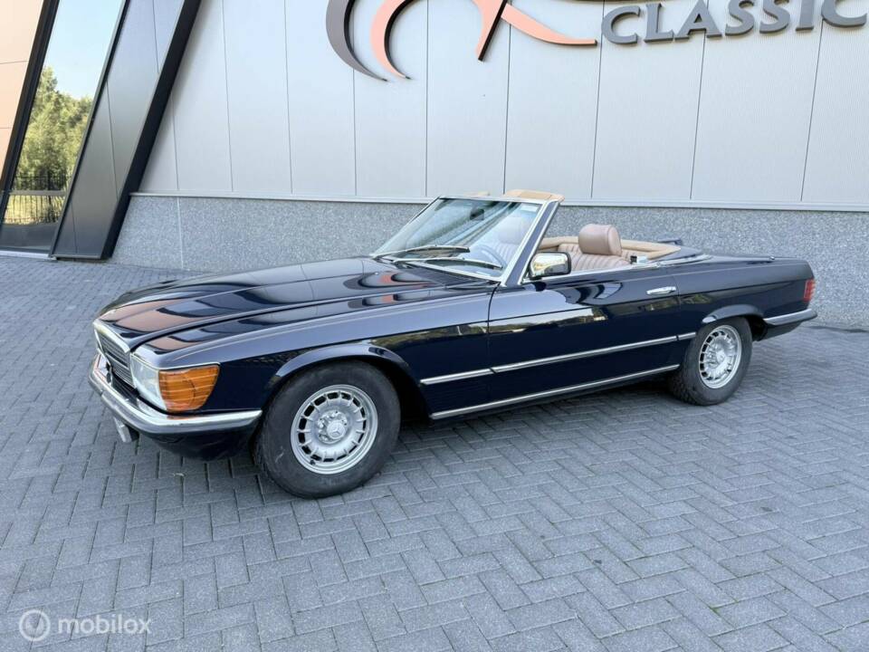 Image 10/22 de Mercedes-Benz 560 SL (1984)