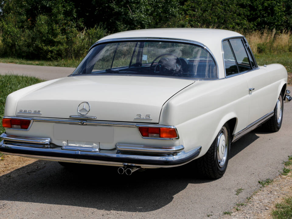 Image 6/50 of Mercedes-Benz 280 SE 3,5 (1970)