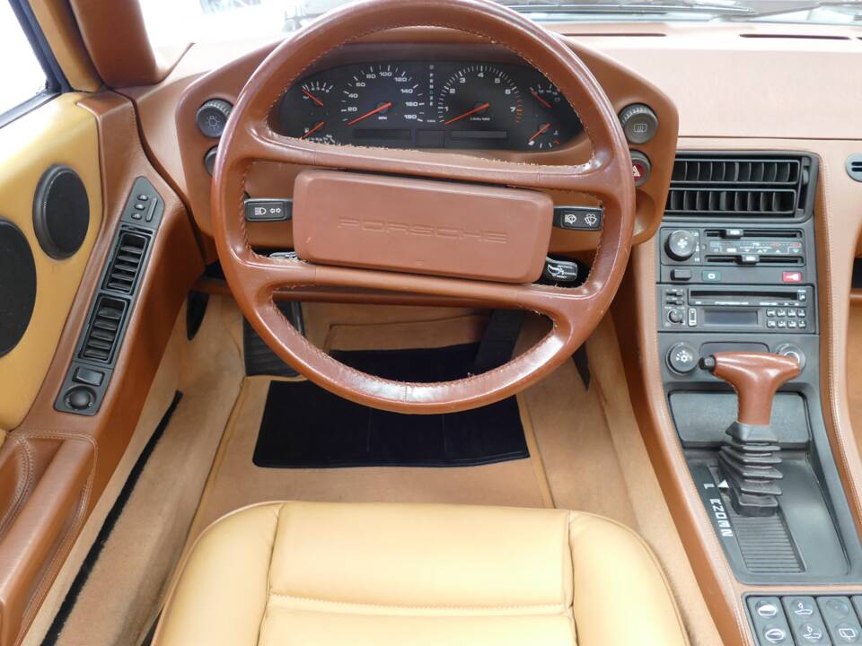 Bild 18/23 von Porsche 928 S4 (1989)