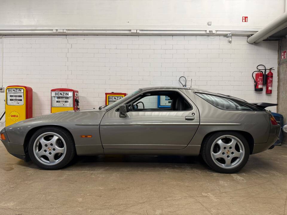 Image 1/19 of Porsche 928 S4 (1990)