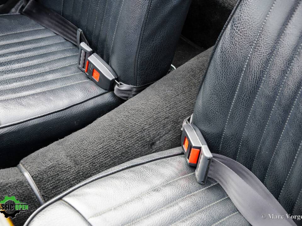 Image 8/37 of Triumph TR 4 (1965)