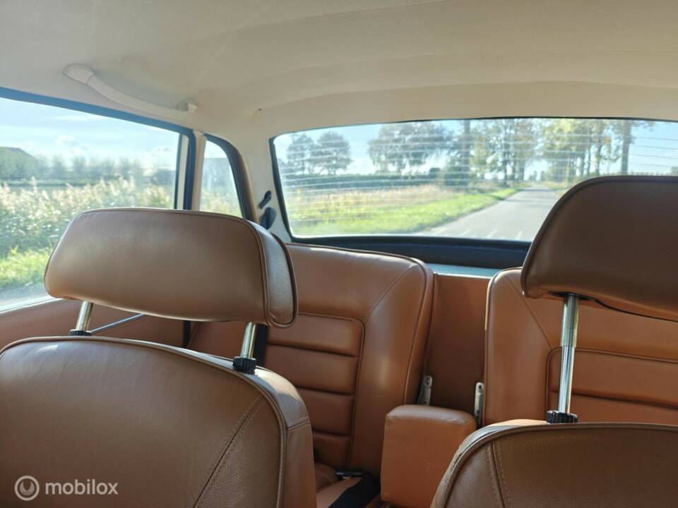 Bild 33/39 von Volvo 164 (1971)