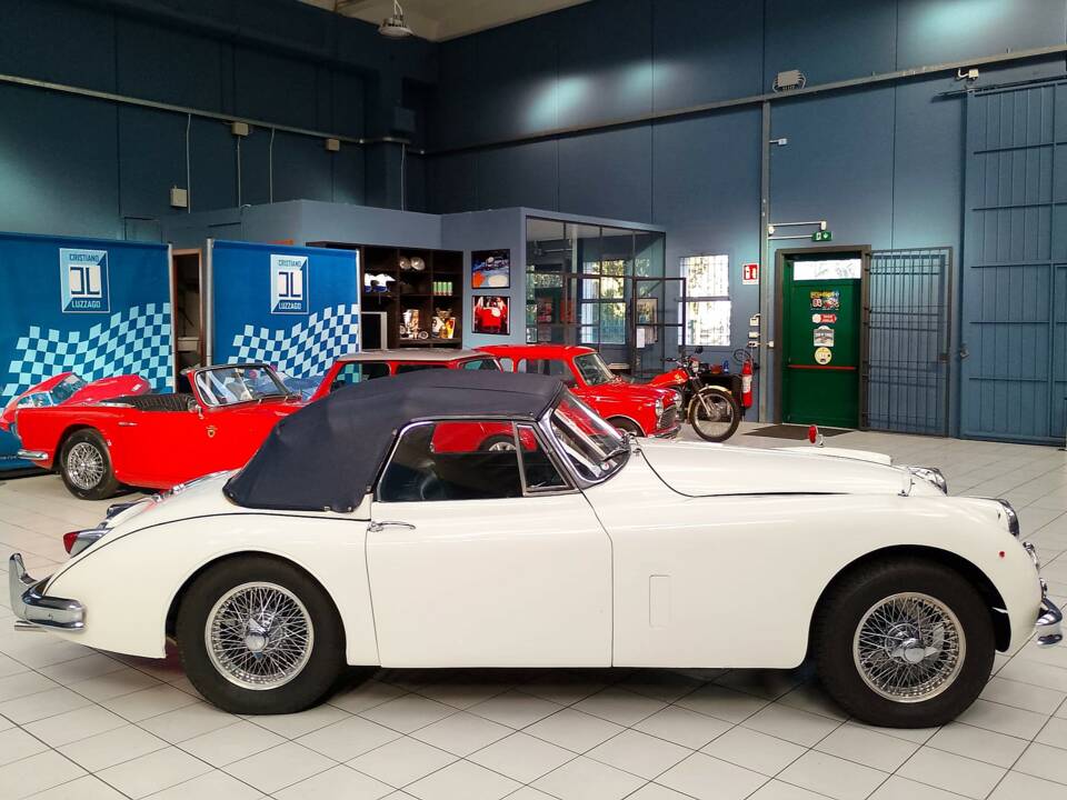 Bild 11/40 von Jaguar XK 150 DHC (1958)