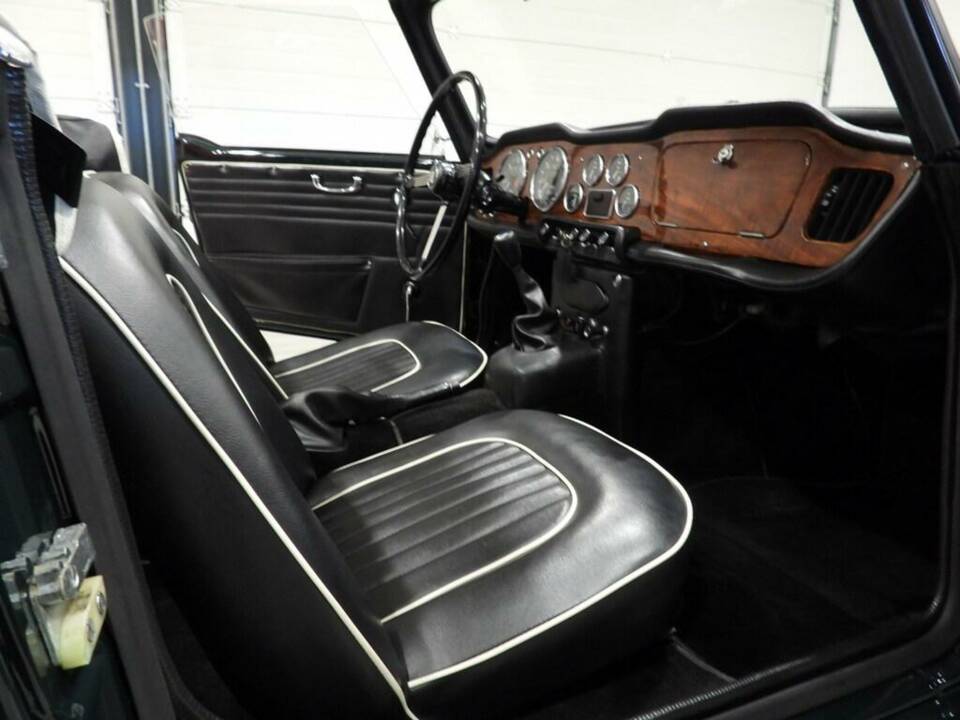 Image 10/15 of Triumph TR 4A (1967)