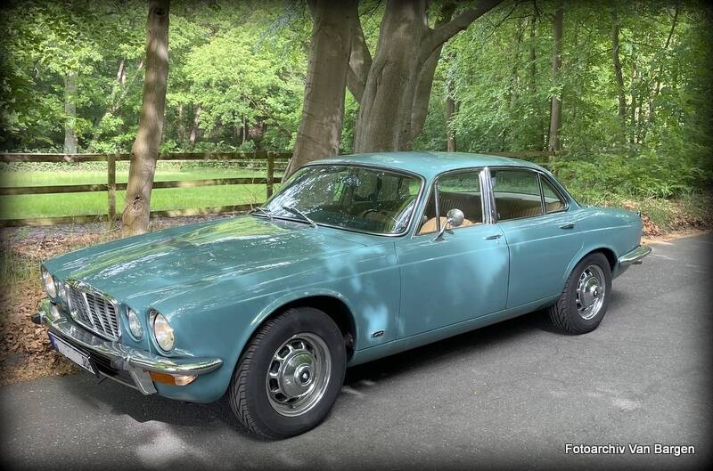 Bild 1/21 von Jaguar XJ 6 4.2 (1974)