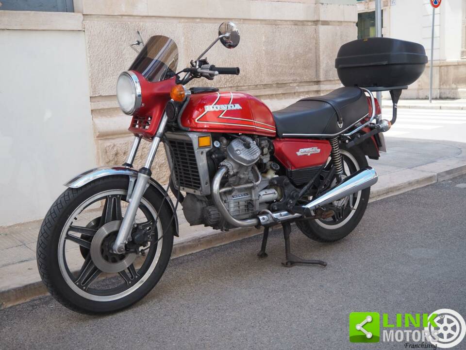 Image 2/37 of Honda CX 500 (1981)