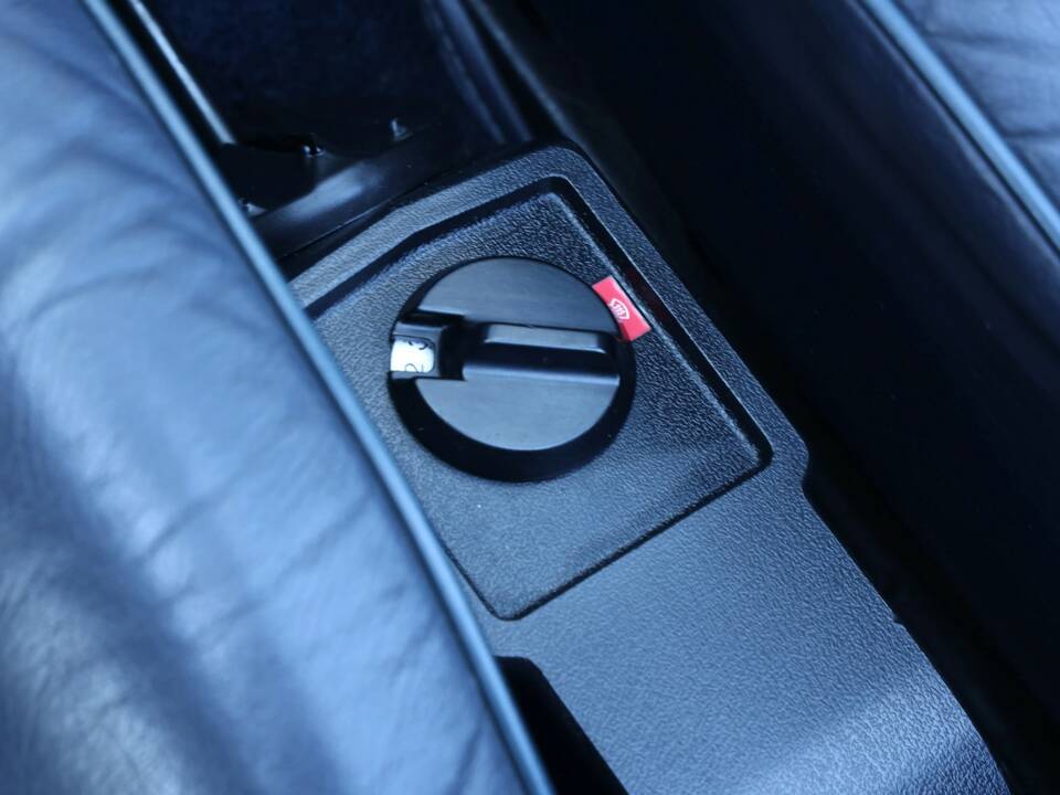 Afbeelding 49/50 van Porsche 911 Turbo 3.3 (1988)