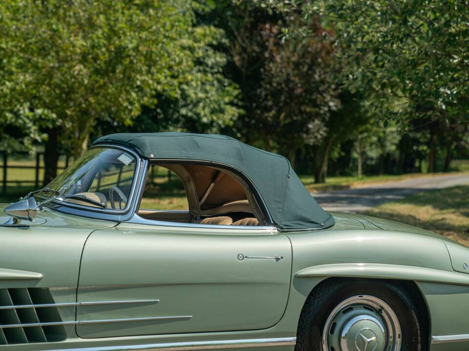 Image 35/50 de Mercedes-Benz 300 SL Roadster (1960)