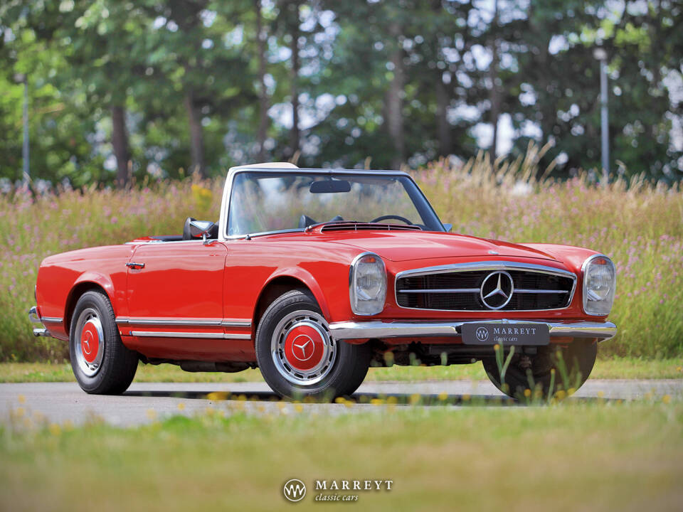 Image 4/70 of Mercedes-Benz 280 SL (1969)