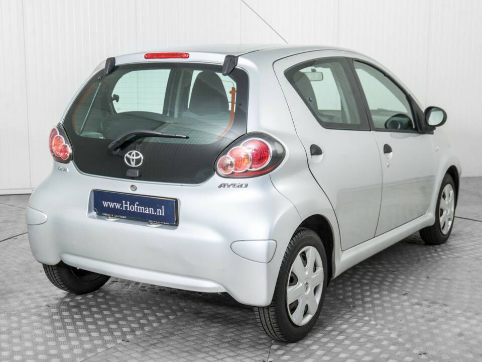 Image 23/48 of Toyota Aygo (2010)