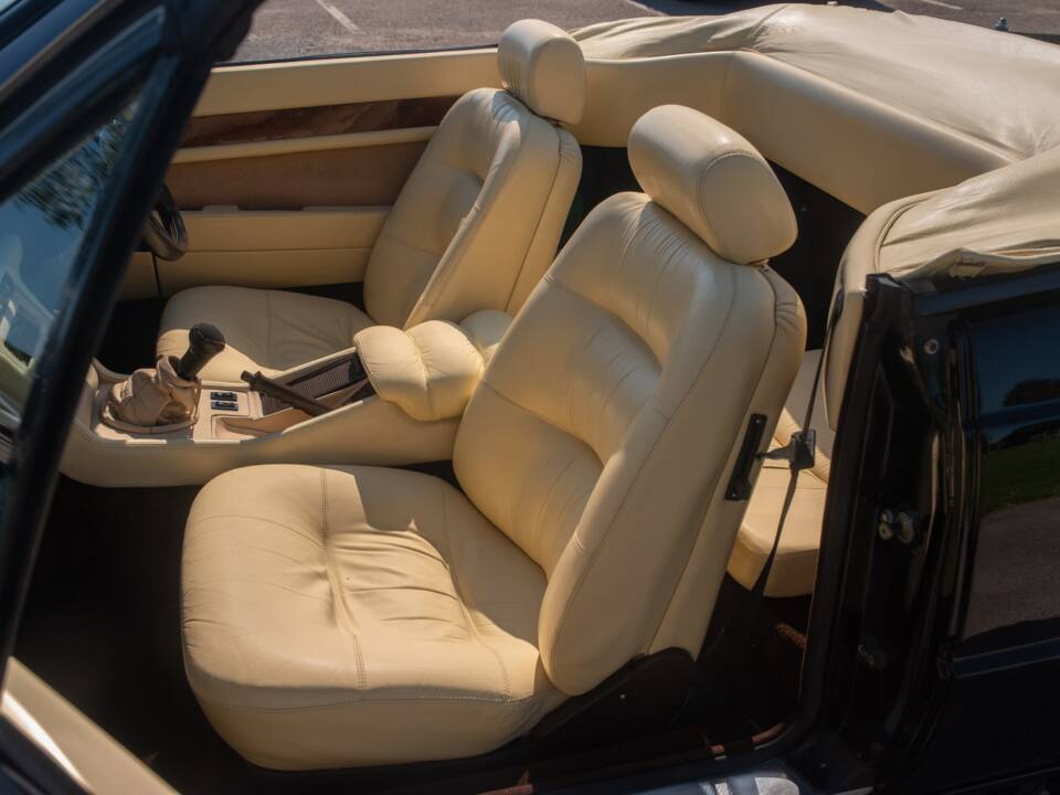 Image 19/42 of Maserati Biturbo Spyder i (1988)