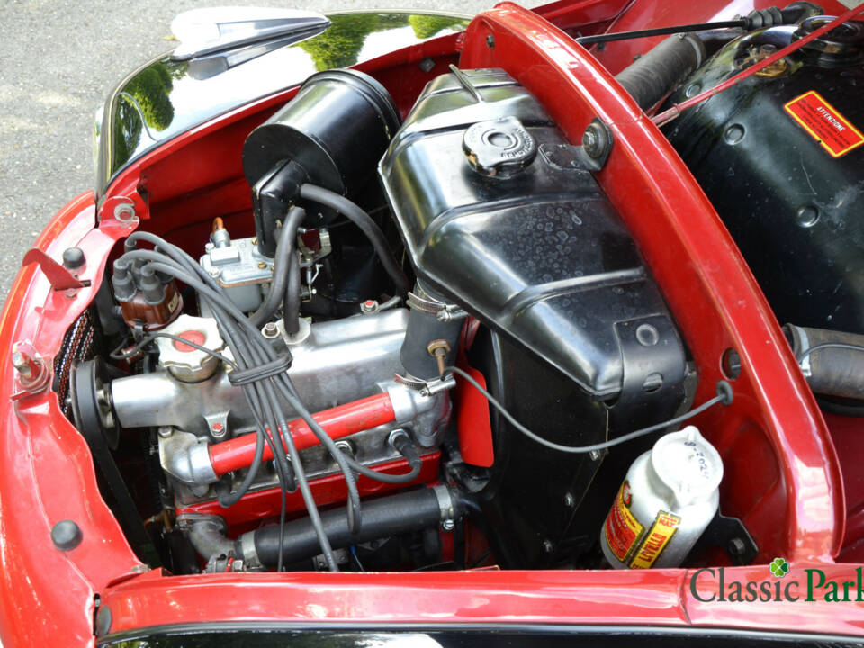 Image 45/50 of FIAT 500 C Topolino (1952)