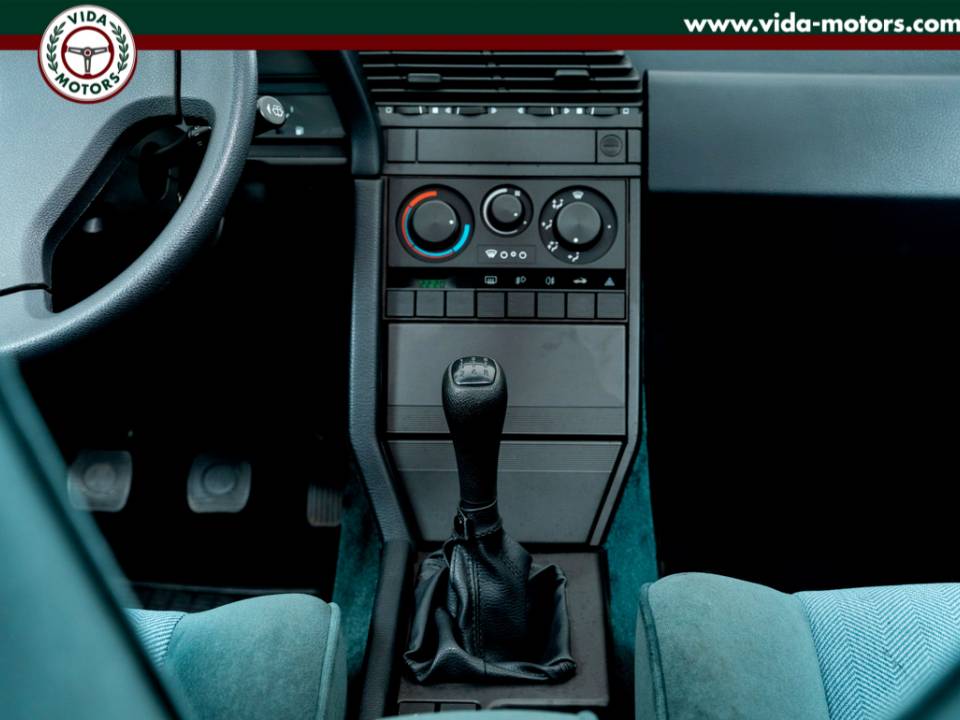 Imagen 17/29 de Alfa Romeo 164 2.0 (1989)