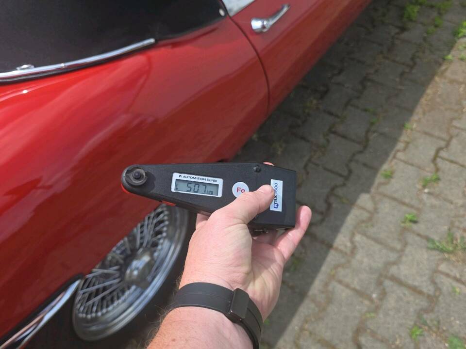 Image 53/80 of Jaguar E-Type 4.2 (1966)