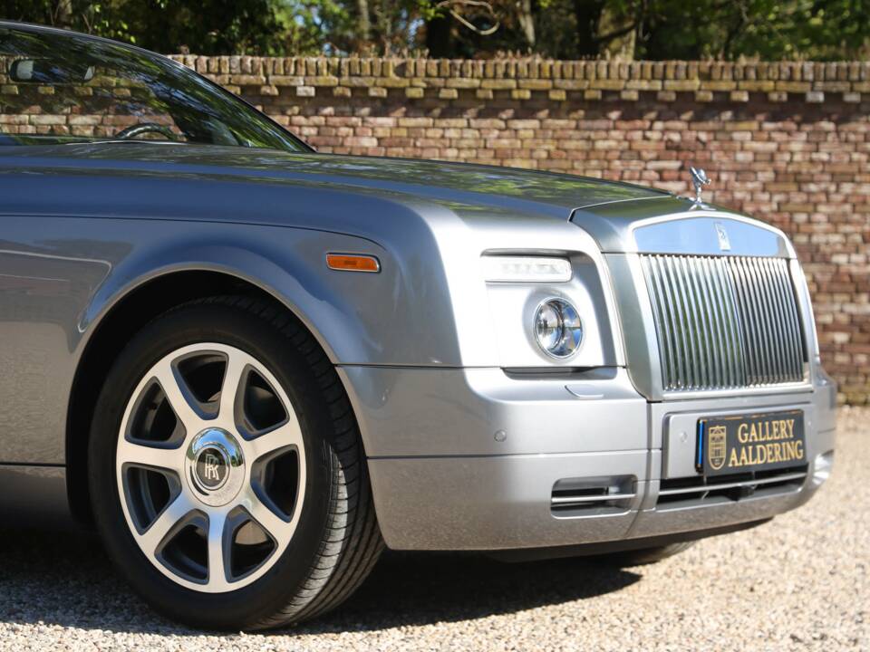 Image 31/50 of Rolls-Royce Phantom DHC (2009)