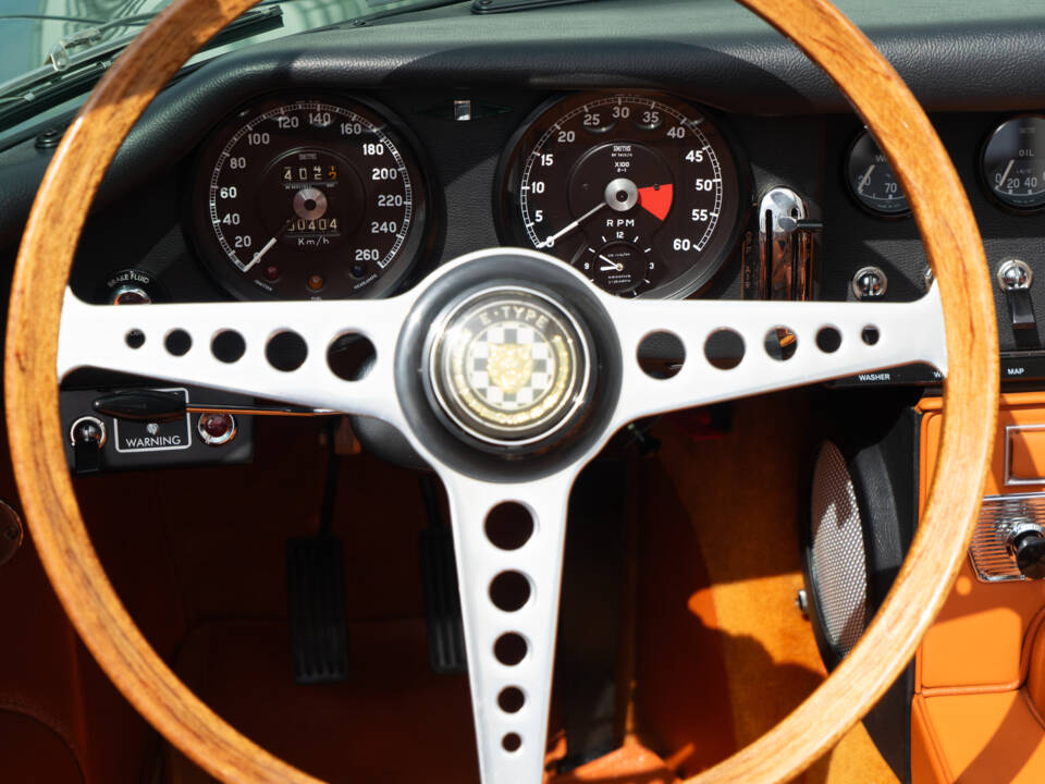 Afbeelding 22/33 van Jaguar E-Type 4.2 (1967)