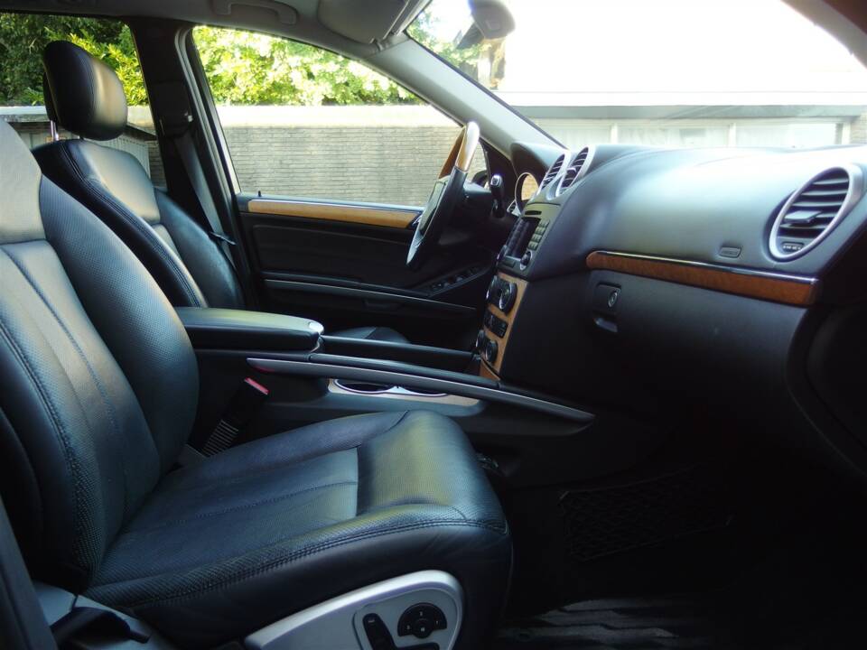 Immagine 37/100 di Mercedes-Benz GL 550 4MATIC (2008)