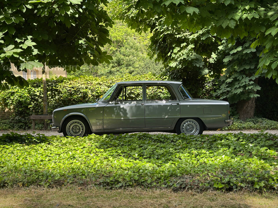 Bild 15/97 von Alfa Romeo Giulia Super 1.3 (1973)