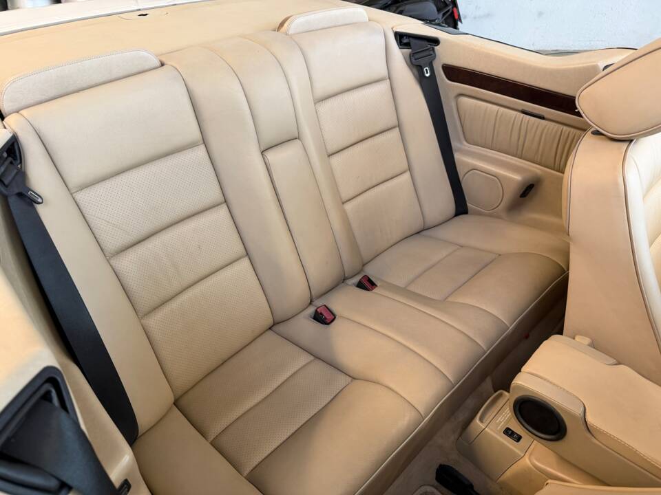 Bild 13/34 von Mercedes-Benz E 320 (1996)