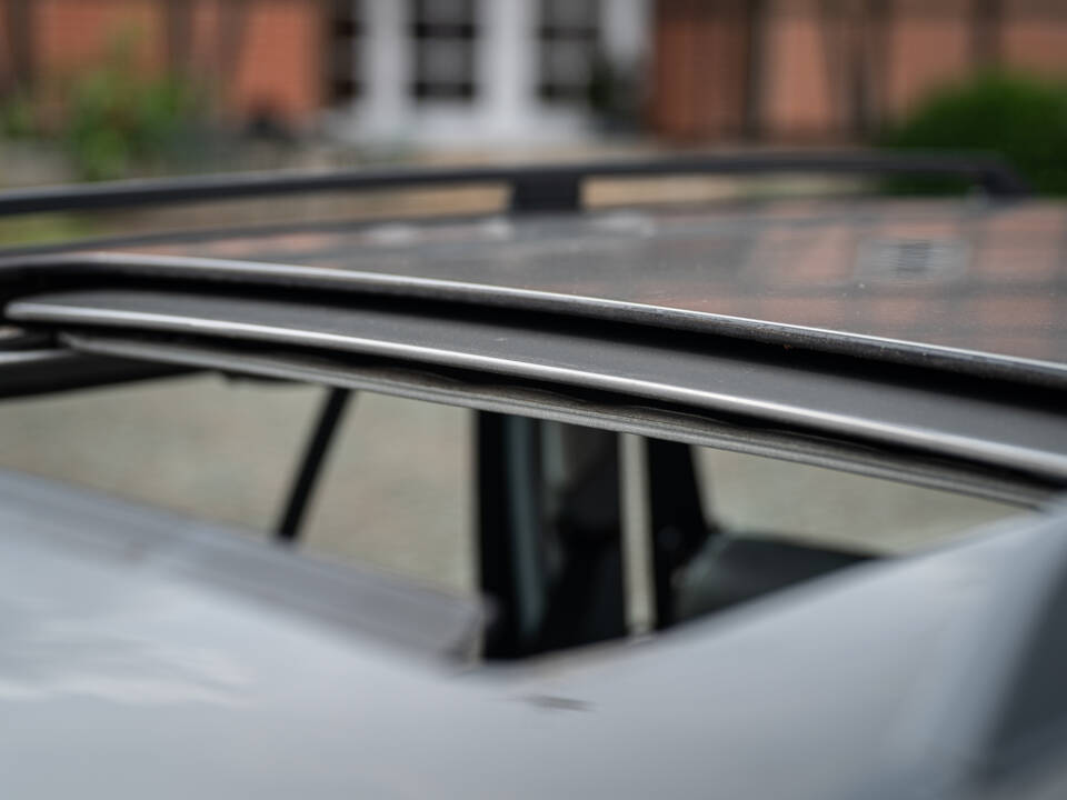 Image 3/66 of Mercedes-Benz 200 TE (1989)
