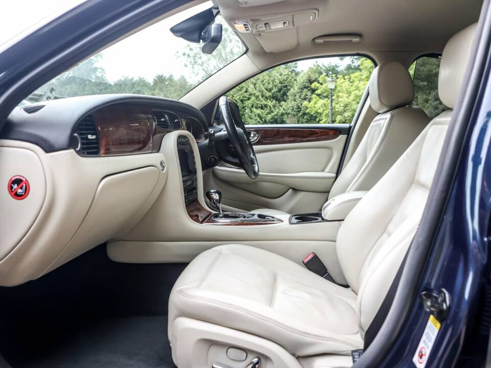 Afbeelding 16/34 van Jaguar XJR (2008)