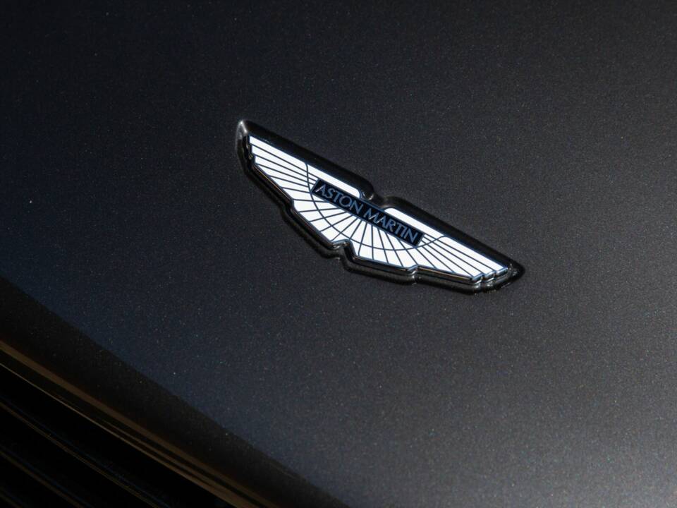 Image 29/50 of Aston Martin DBS (2012)