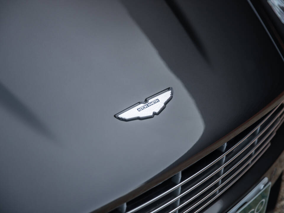Bild 19/71 von Aston Martin DBS (2011)