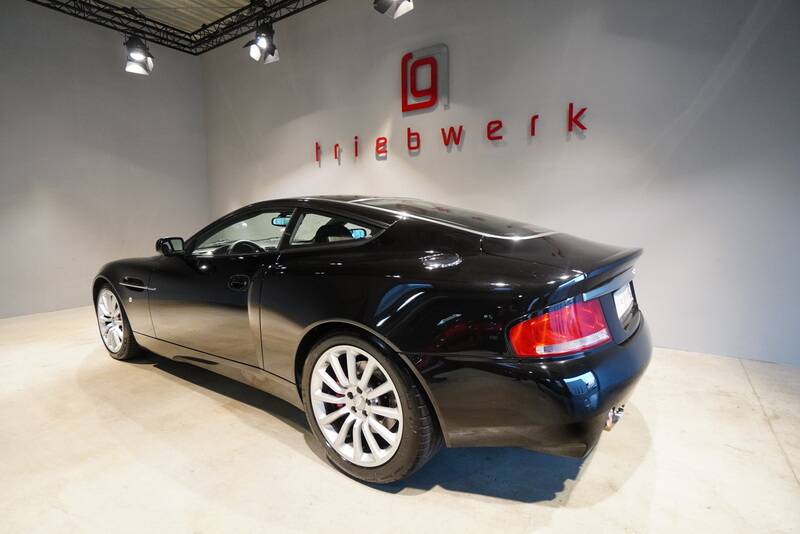 Bild 3/20 von Aston Martin V12 Vanquish (2004)
