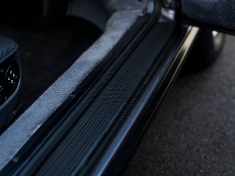 Bild 39/58 von Porsche 911 Carrera 3.2 (WTL) (1988)