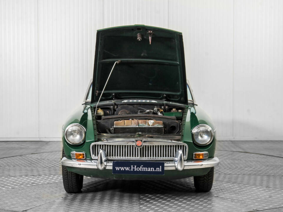 Immagine 37/50 di MG MGB (1965)