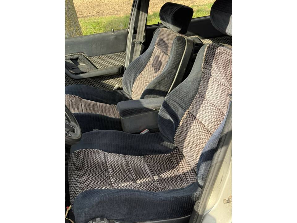 Imagen 16/17 de Citroën BX 19 Sport (1986)