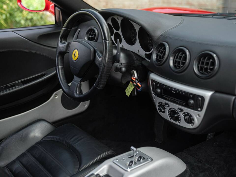 Image 26/50 of Ferrari 360 Modena (1999)