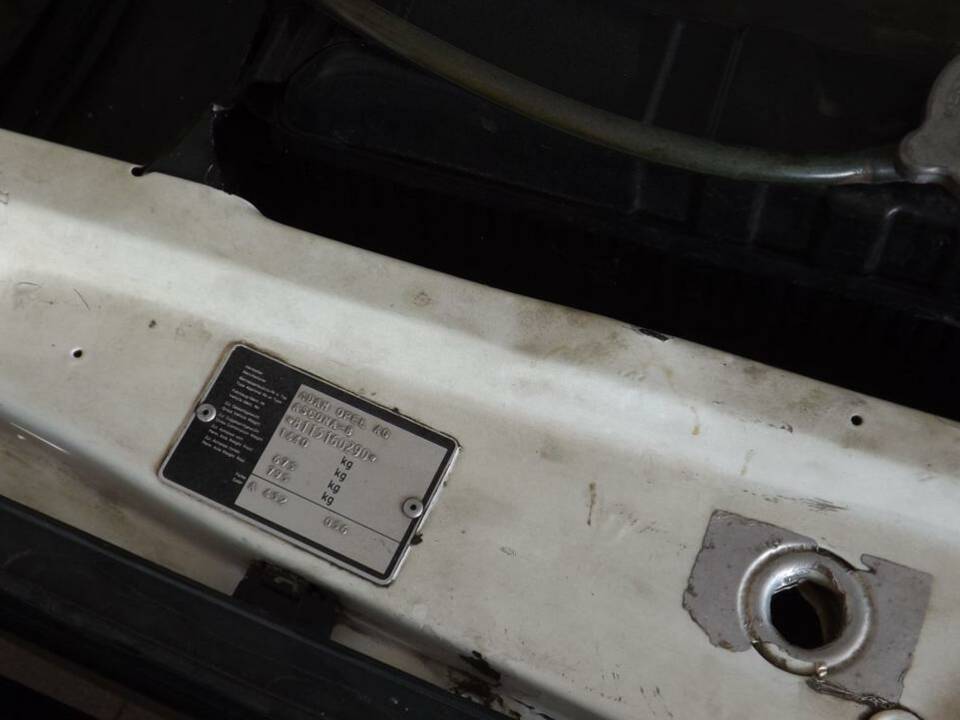 Image 21/40 de Opel Ascona 2,0 E (1981)