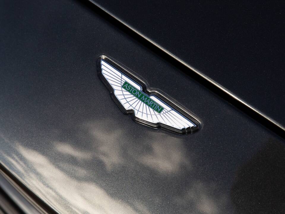 Image 9/92 of Aston Martin V12 Vanquish S (2007)