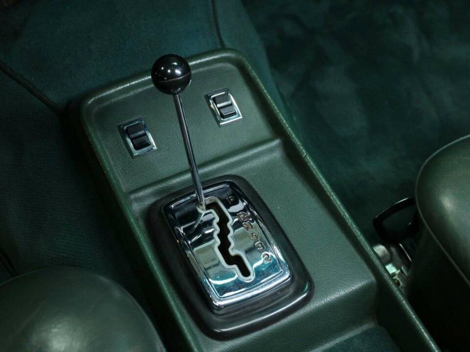Image 17/30 of Mercedes-Benz 280 SE (1970)