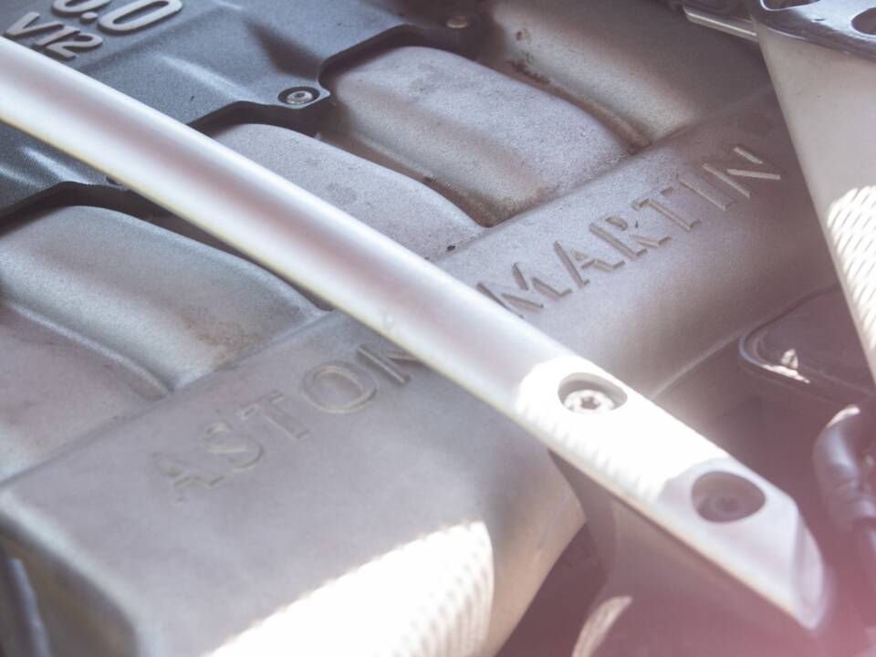 Bild 46/50 von Aston Martin DB 9 Volante (2006)