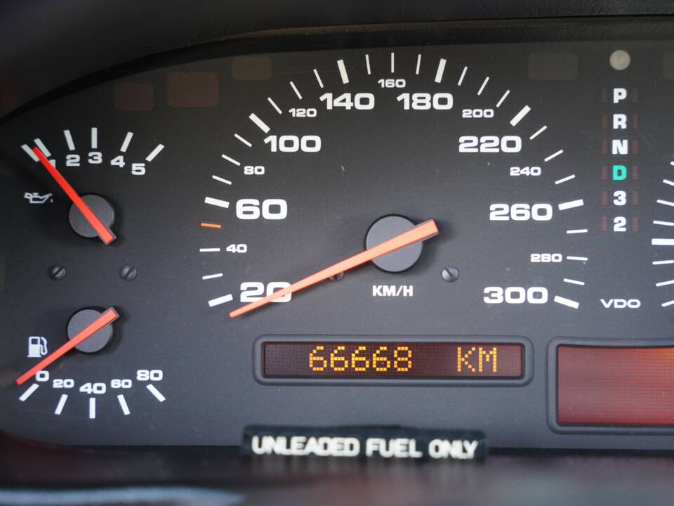 Image 10/50 of Porsche 928 GTS (1993)