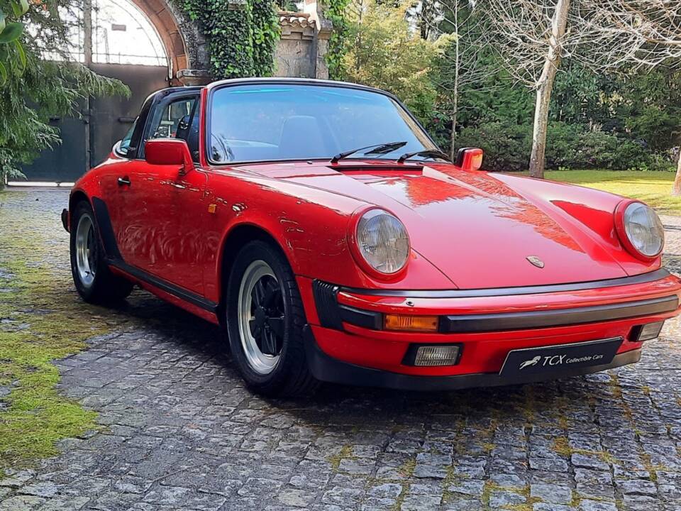 Image 3/10 of Porsche 911 Carrera 3.2 (1985)