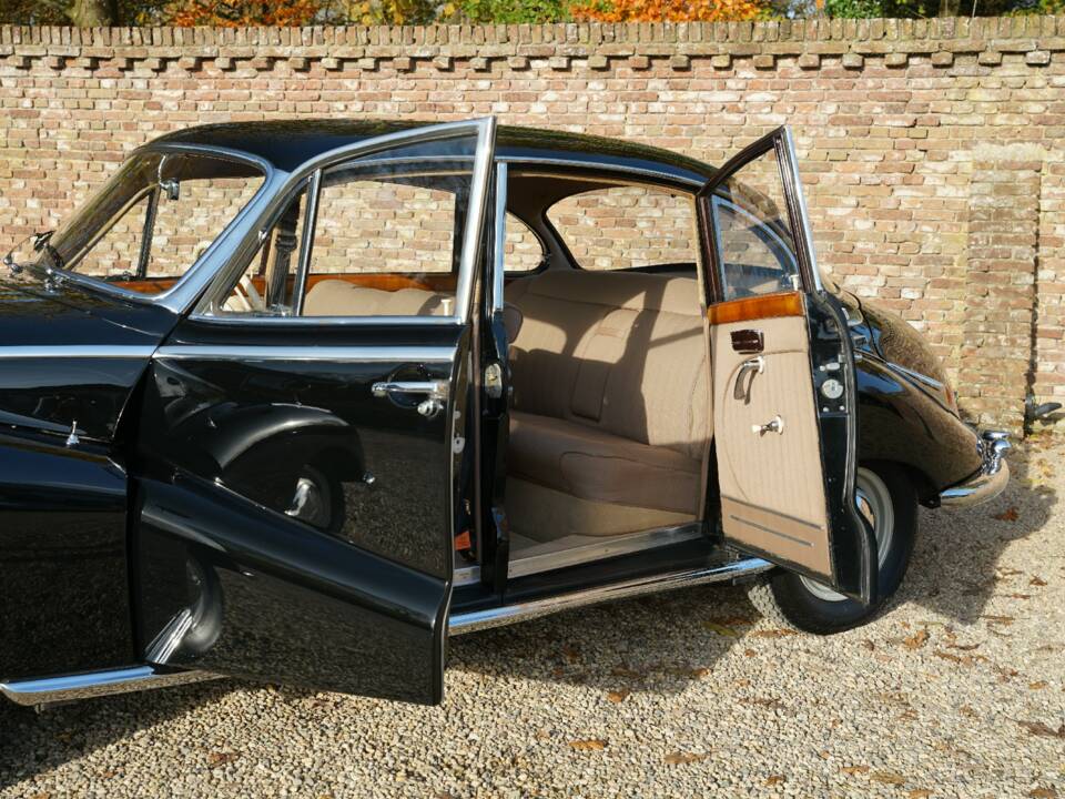 Afbeelding 45/50 van BMW 502 - 3.2 Litre (1958)