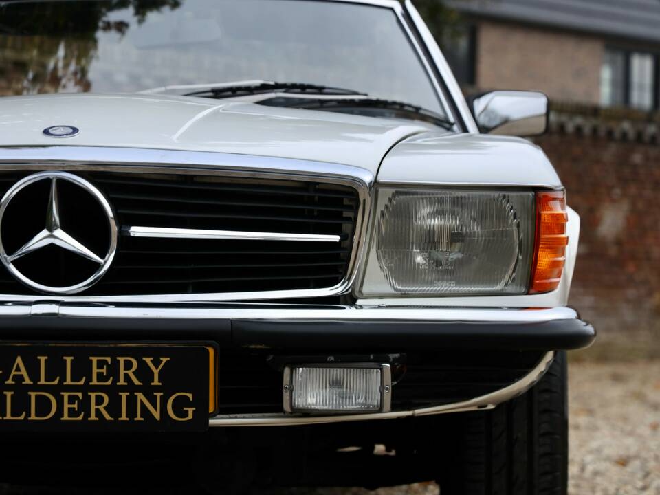 Bild 27/50 von Mercedes-Benz 280 SL (1977)
